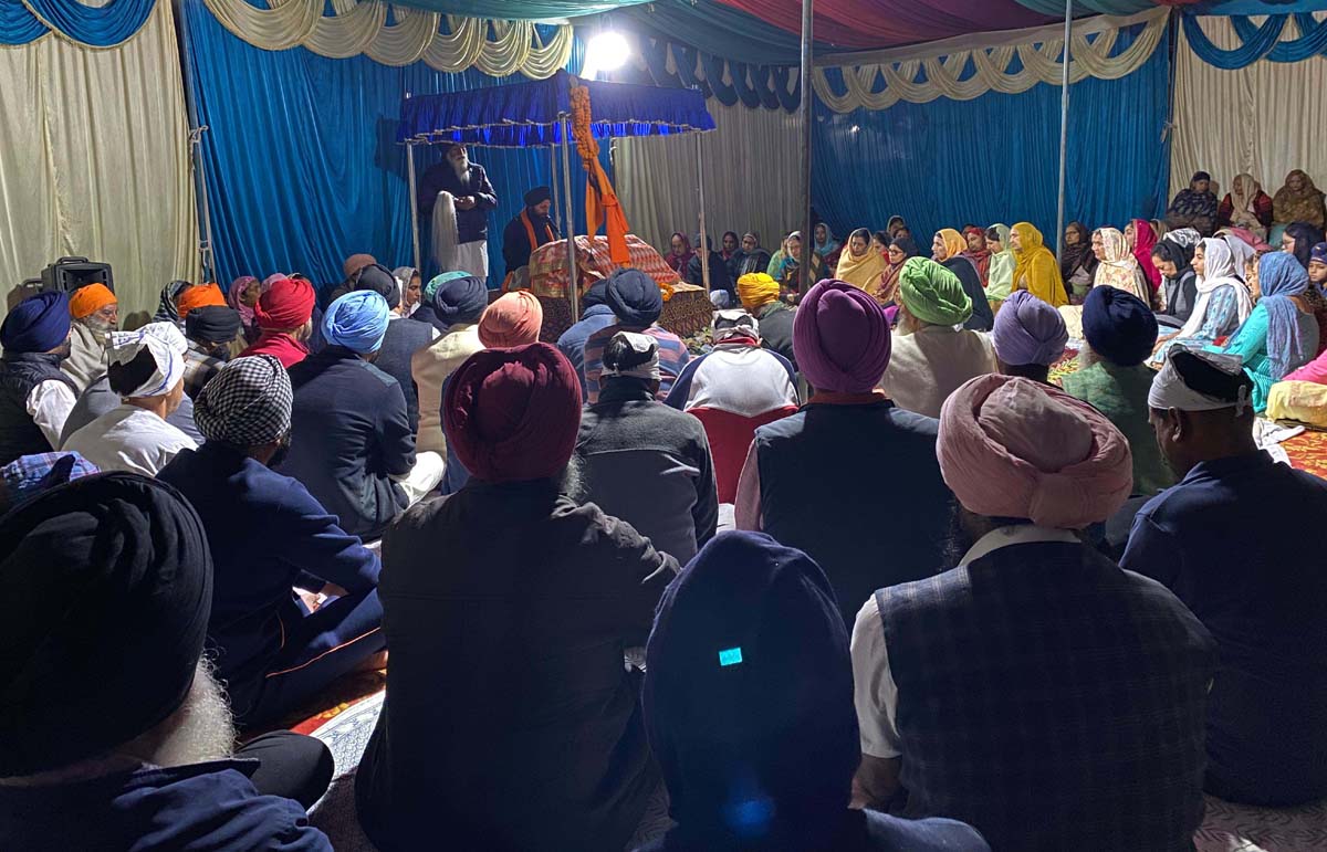 ਗੁਰੂ ਨਾਨਕ ਦੇਵ ਜੀ ਦੇ ਪ੍ਰਕਾਸ਼ ਪੁਰਬ ਦੀ ਯਾਦ ਵਿੱਚ ਪ੍ਰਭਾਤ ਫੇਰੀ ਦਾ ਆਯੋਜਨ ਕੀਤਾ